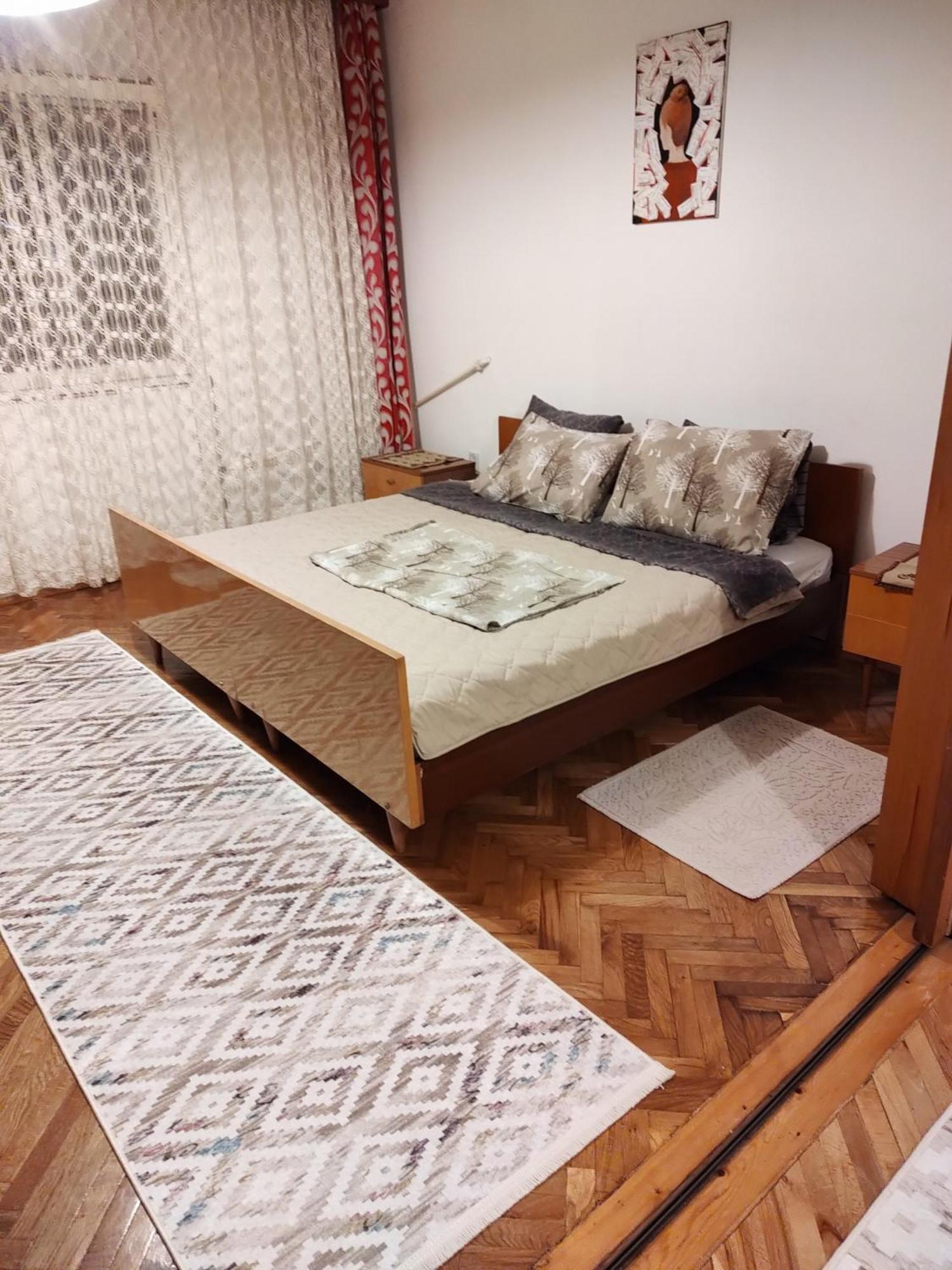 Digital Nomad Comfy Apartment,Foot Mountain Vodno And Millennium Cross,19 Min By Walk To Cener,Free Parking Szkopje Kültér fotó